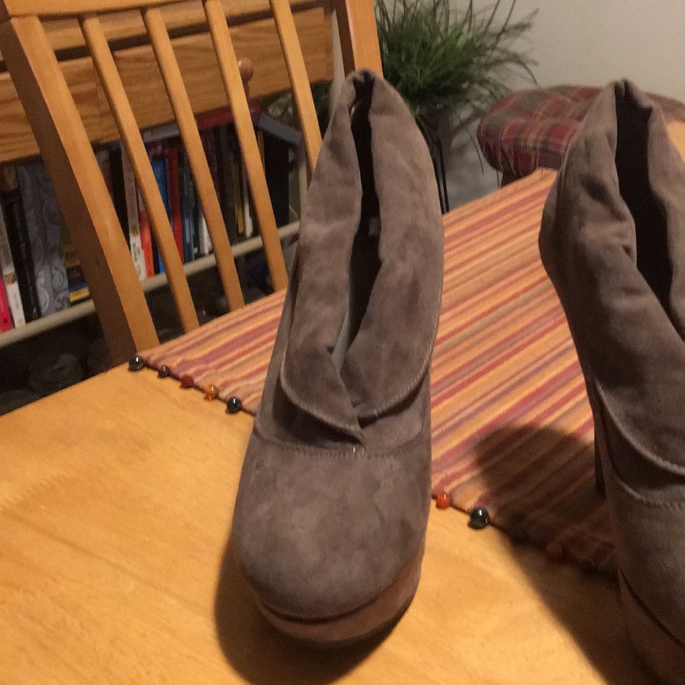Mossimo Bootie - Picture 2 of 4
